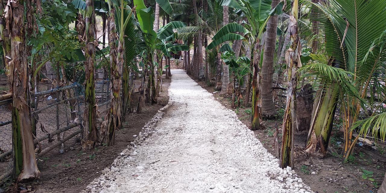 Coconut Hill Cottage Batununggul 외부 사진